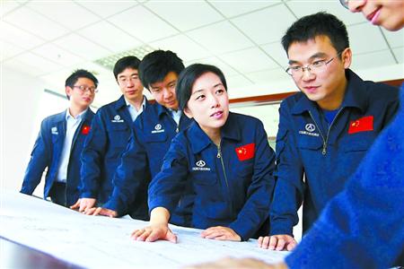 航天领域"花木兰" 走进航天八院第八设计部王波兰
